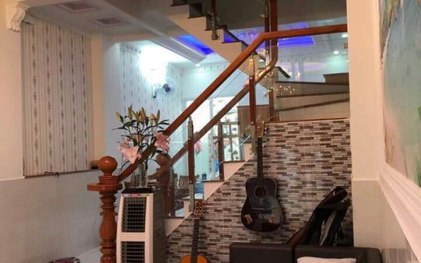 Quan7 Hoang Quoc Viet Hem Nha 6 2 Ty 5