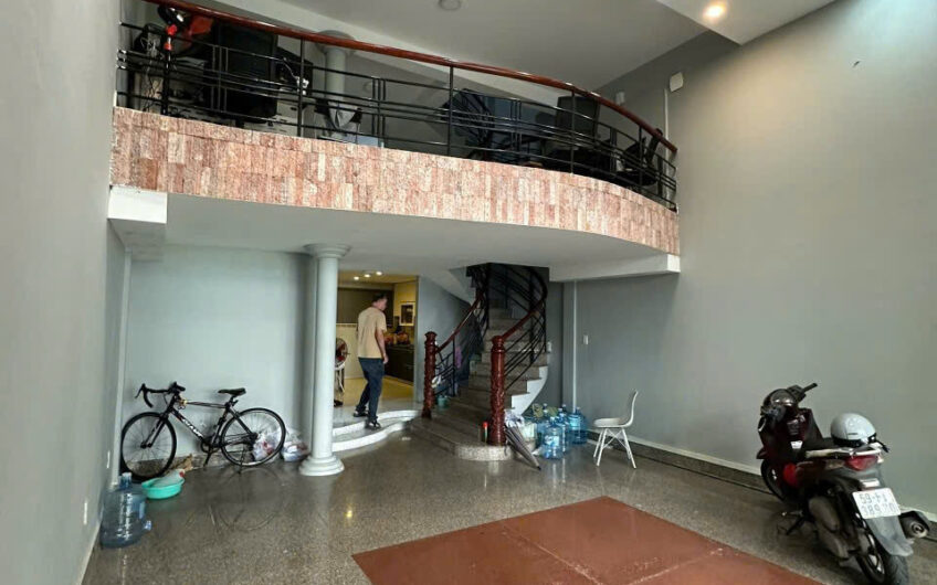 Z7268940788879 F57c4f306a7b7d4924b3bfb076ce9694