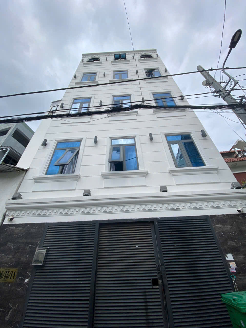 BÁN CĂN HỘ DỊCH VỤ 496 DƯƠNG QUẢNG HÀM P6 GÒ VẤP 24 phòng